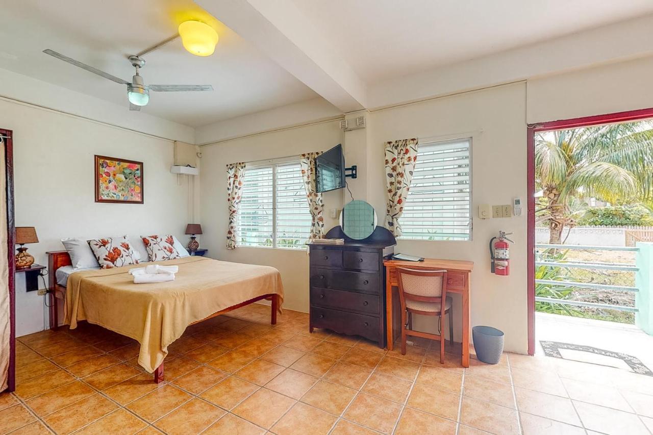 Almond Tree 3 At Island Cabanas Gold Standard Certified キー・カーカー エクステリア 写真